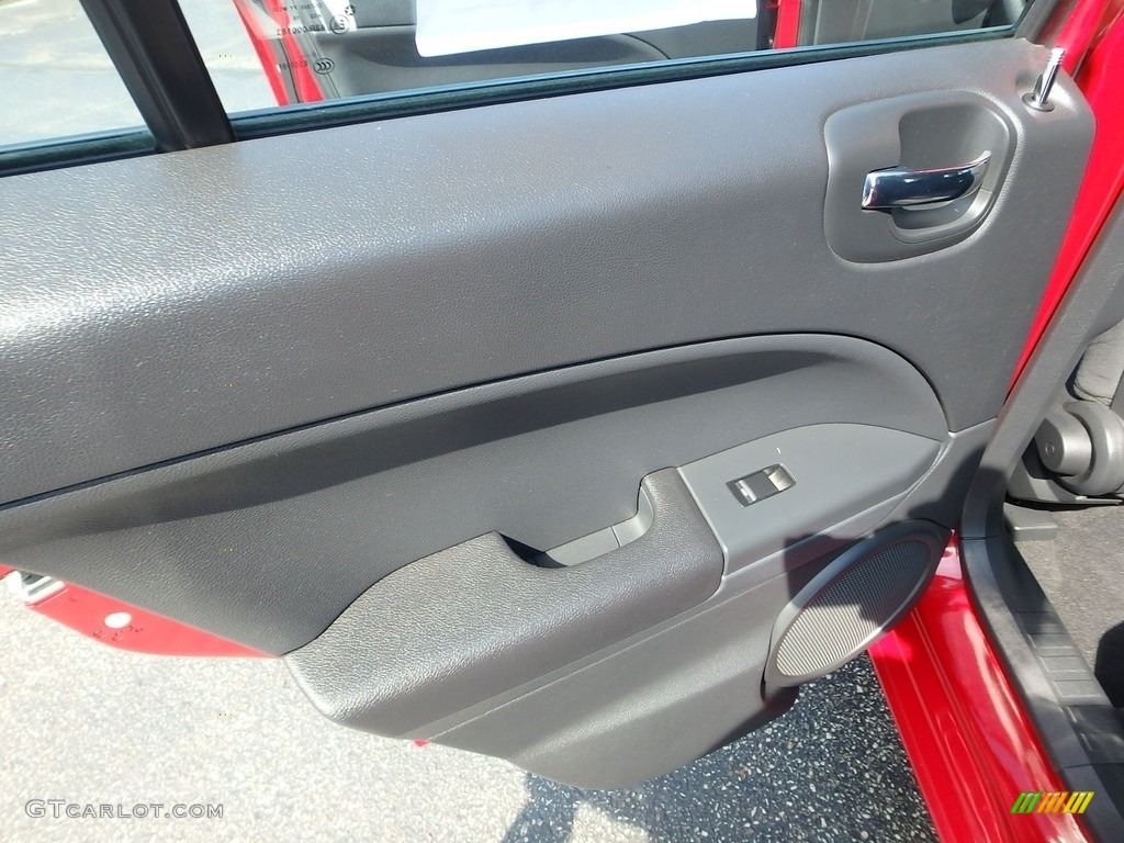 2011 Caliber Mainstreet - Inferno Red Crystal Pearl / Dark Slate Gray photo #23