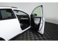Super White - RAV4 LE Photo No. 28