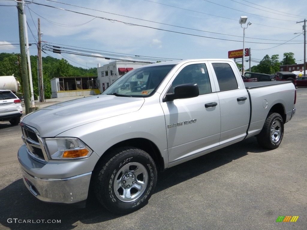 2012 Ram 1500 ST Quad Cab 4x4 - Bright Silver Metallic / Dark Slate Gray/Medium Graystone photo #1