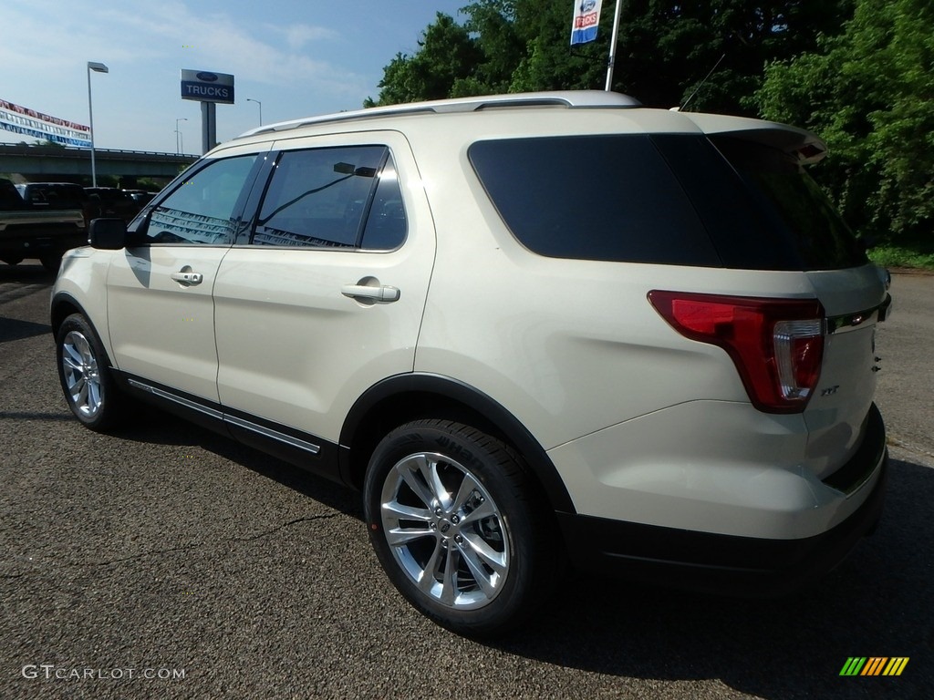 2018 Explorer XLT 4WD - Platinum Dune / Ebony Black photo #5