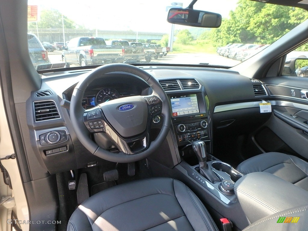 2018 Explorer XLT 4WD - Platinum Dune / Ebony Black photo #13