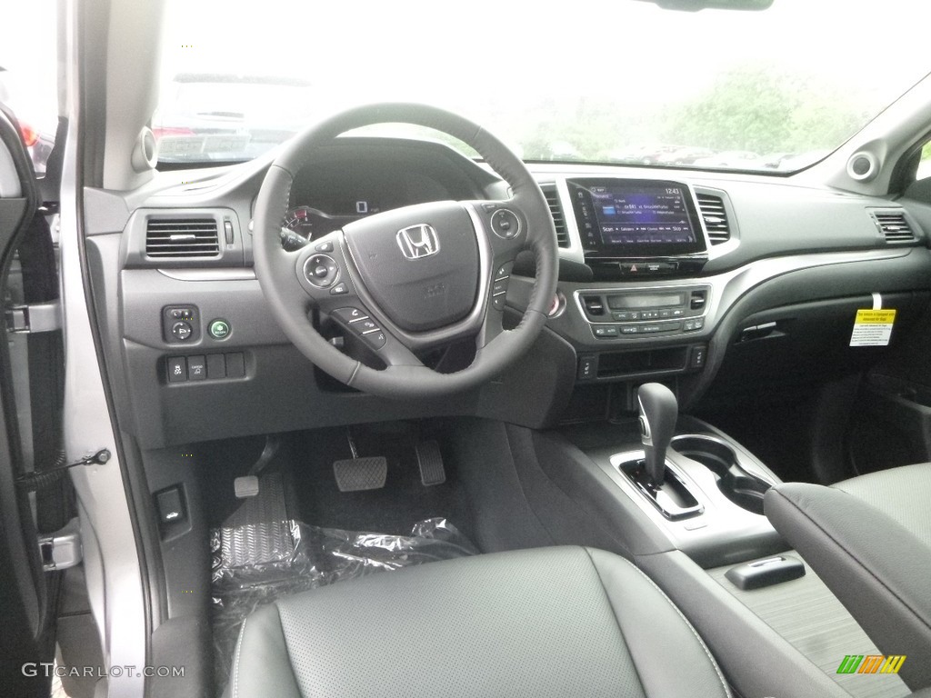 Black Interior 2019 Honda Ridgeline RTL-T AWD Photo #127438844