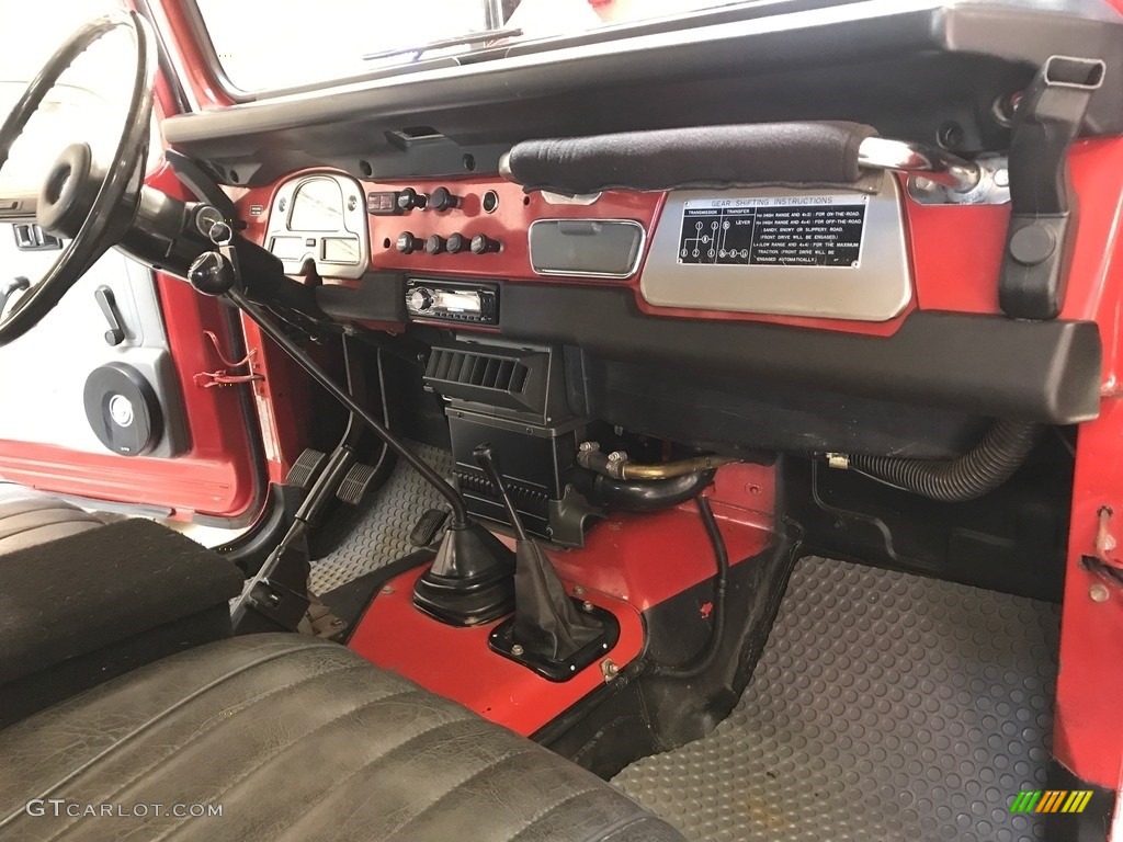 1980 Toyota Land Cruiser FJ40 Controls Photos