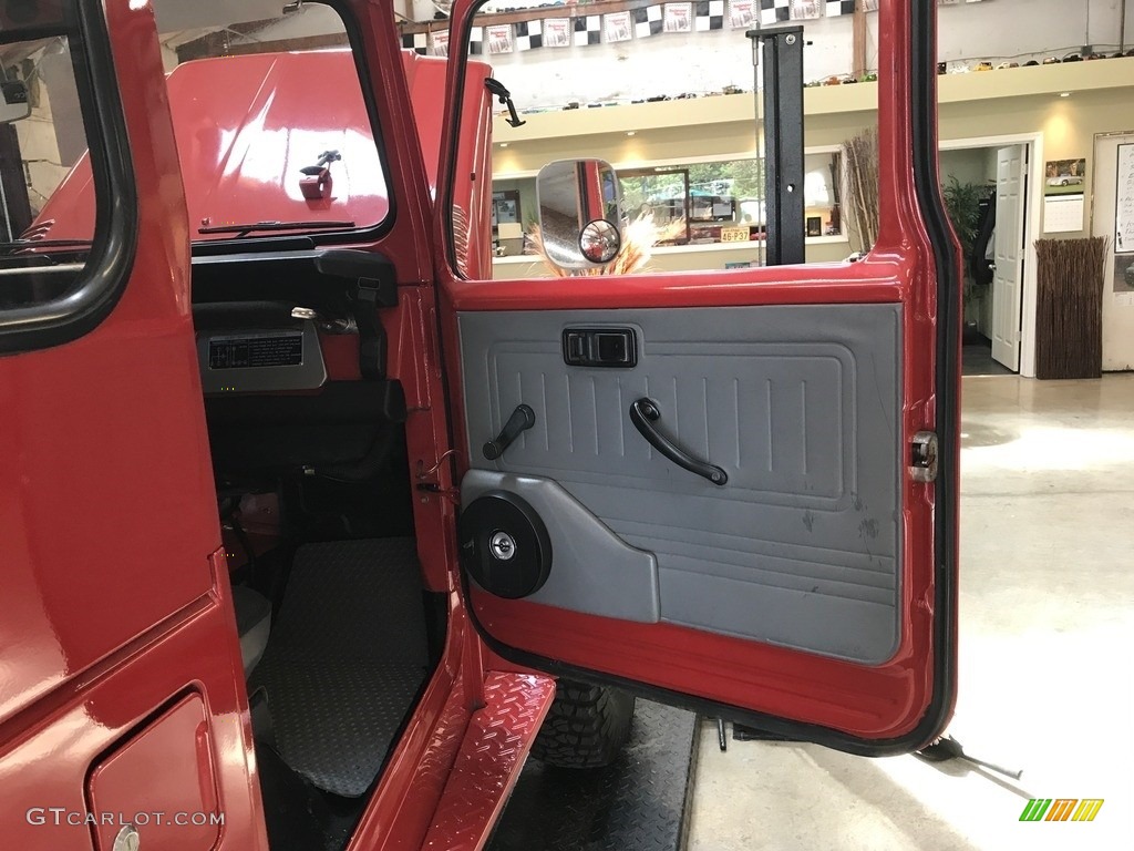 1980 Toyota Land Cruiser FJ40 Door Panel Photos