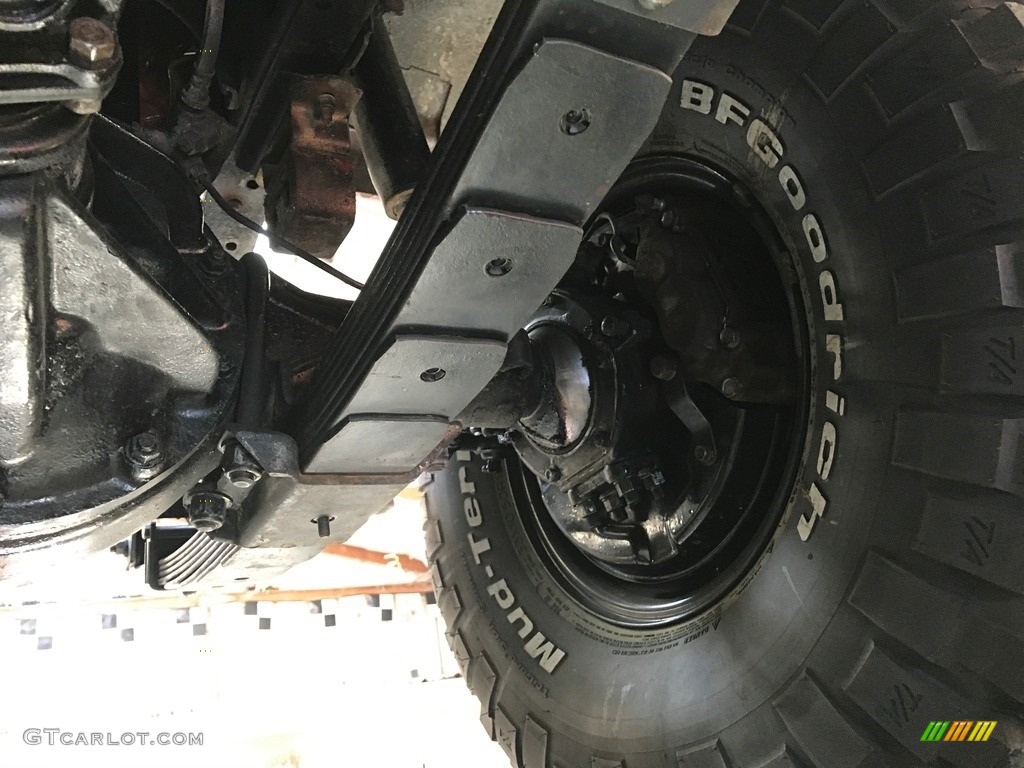 1980 Toyota Land Cruiser FJ40 Undercarriage Photo #127443653