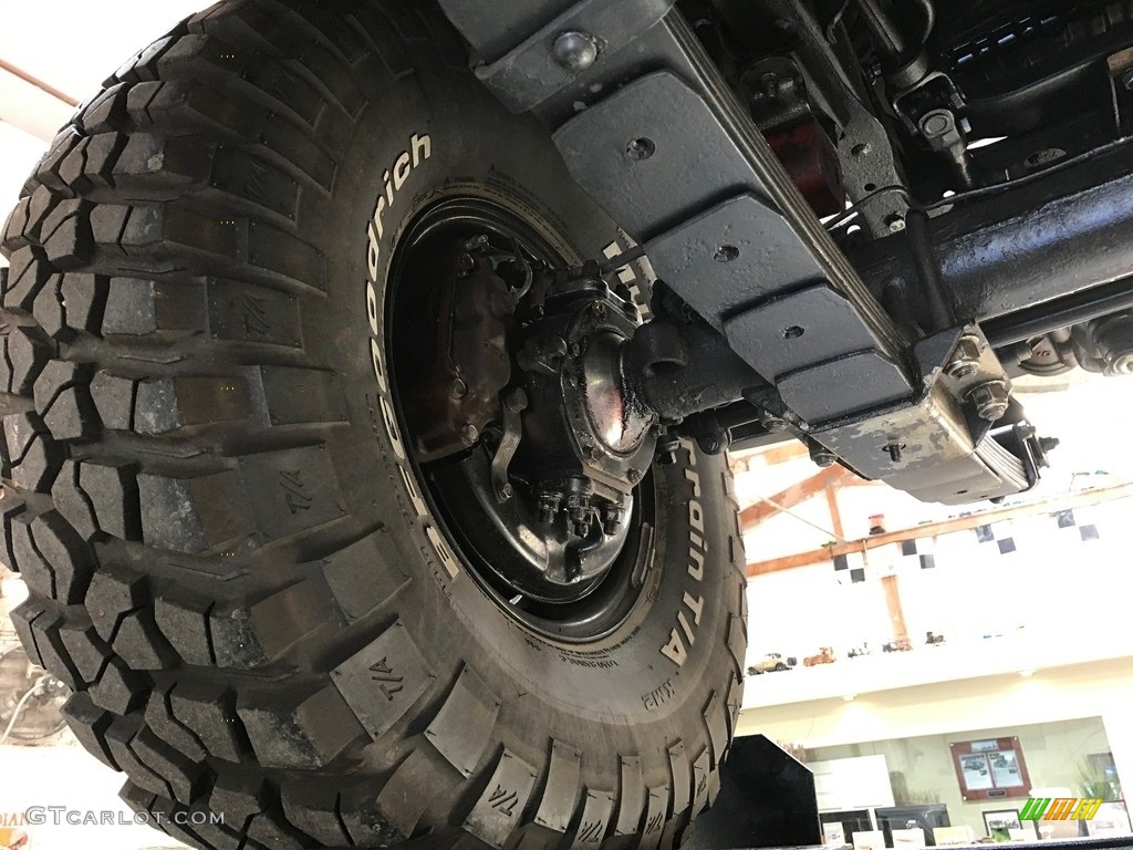 1980 Toyota Land Cruiser FJ40 Undercarriage Photo #127443707