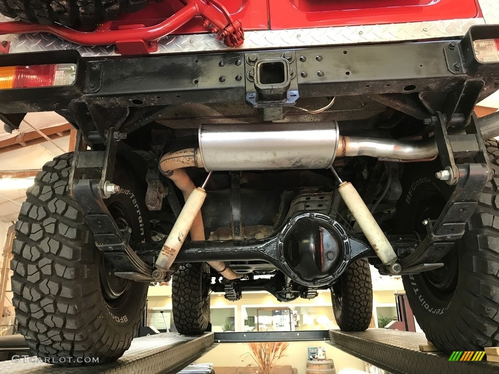 1980 Toyota Land Cruiser FJ40 Undercarriage Photo #127444676