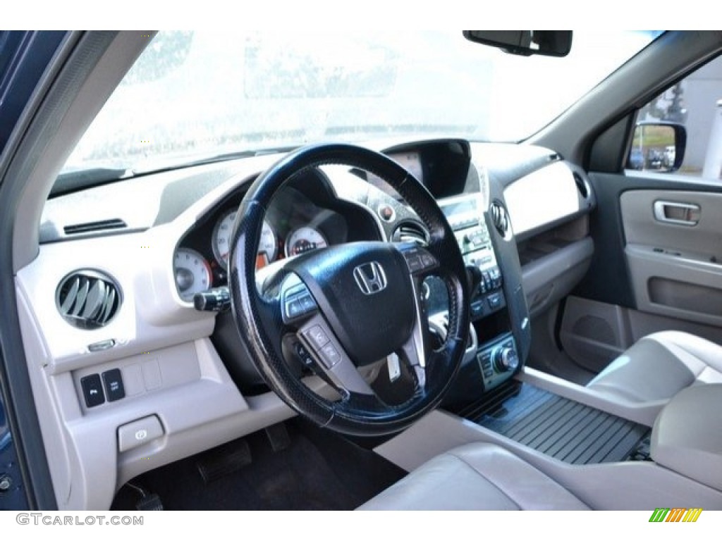2010 Pilot Touring 4WD - Bali Blue Pearl / Gray photo #10