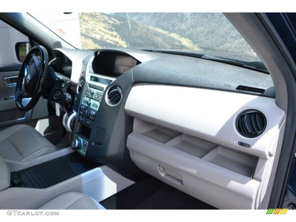 2010 Pilot Touring 4WD - Bali Blue Pearl / Gray photo #17