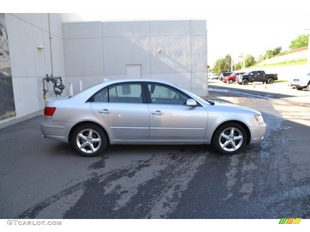 2009 Sonata SE V6 - Bright Silver / Gray photo #8