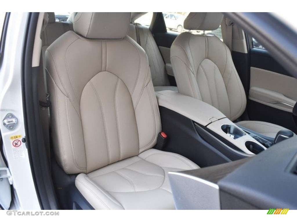 Beige Interior 2019 Toyota Avalon Hybrid Limited Photo #127449476
