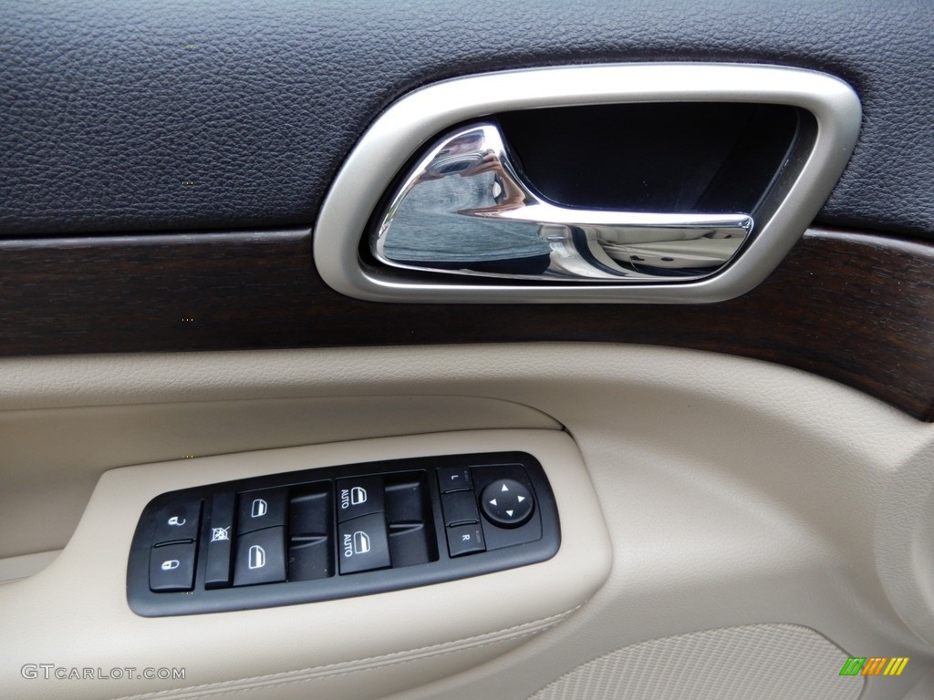 2014 Grand Cherokee Laredo 4x4 - Cashmere Pearl / New Zealand Black/Light Frost photo #15