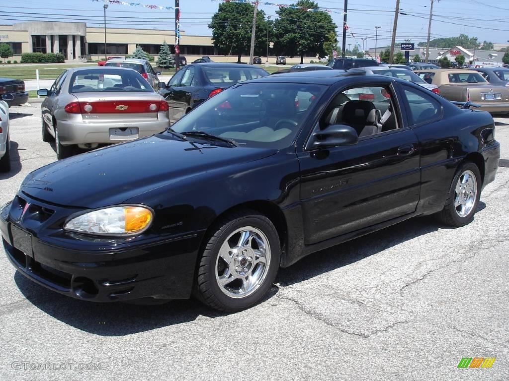 2002 Grand Am GT Coupe - Black / Dark Pewter photo #1