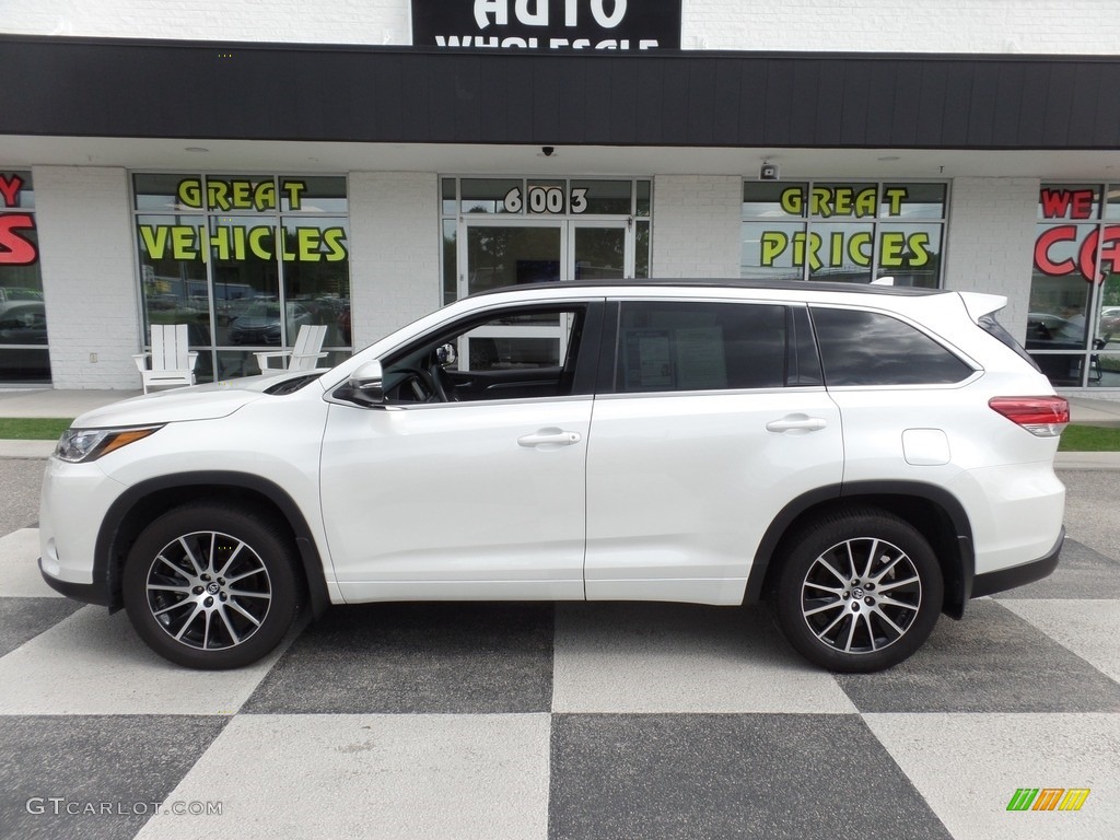 Blizzard White Pearl Toyota Highlander