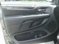 Granite Pearl - Grand Caravan SE Photo No. 18