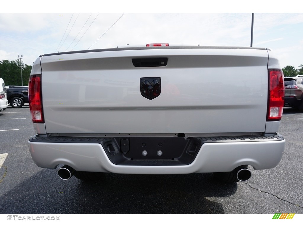 2018 1500 Express Crew Cab - Bright Silver Metallic / Black/Diesel Gray photo #13