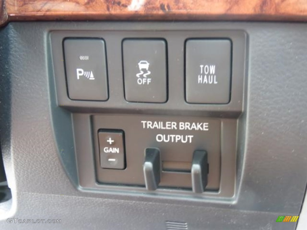 2018 Toyota Tundra Platinum CrewMax Controls Photo #127470720