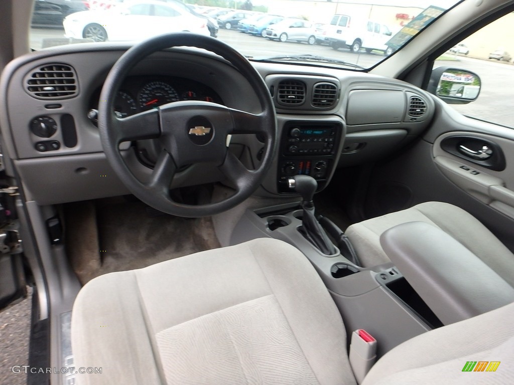 2005 TrailBlazer LS 4x4 - Graystone Metallic / Light Gray photo #10