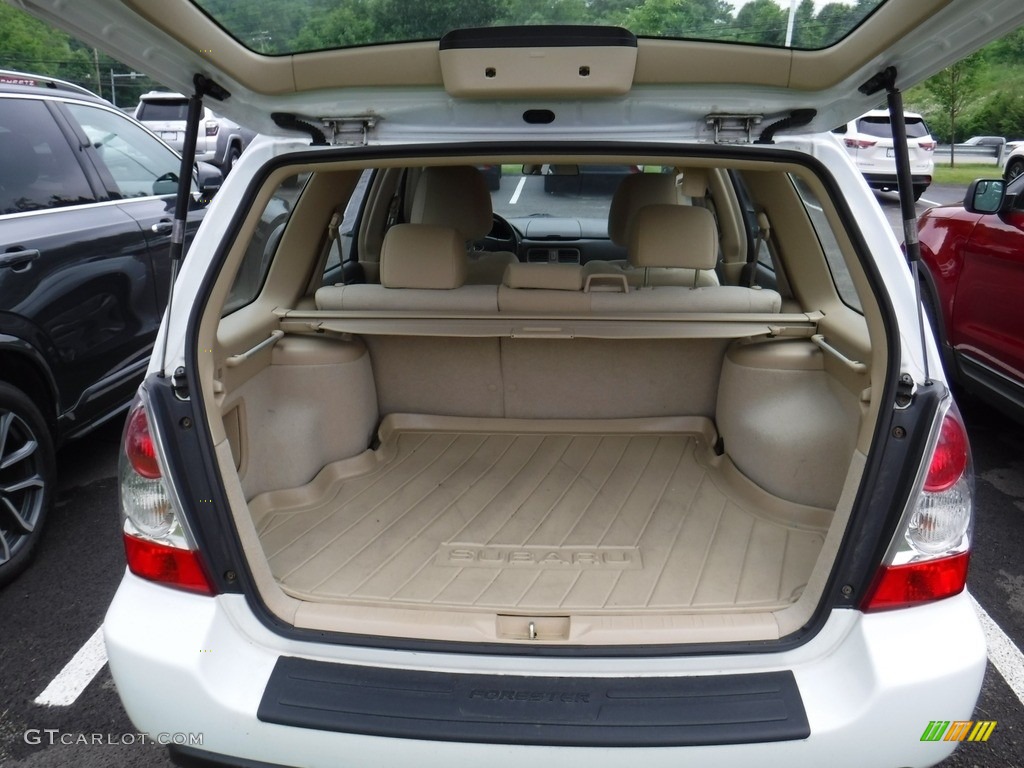 2008 Forester 2.5 X - Aspen White / Desert Beige photo #17