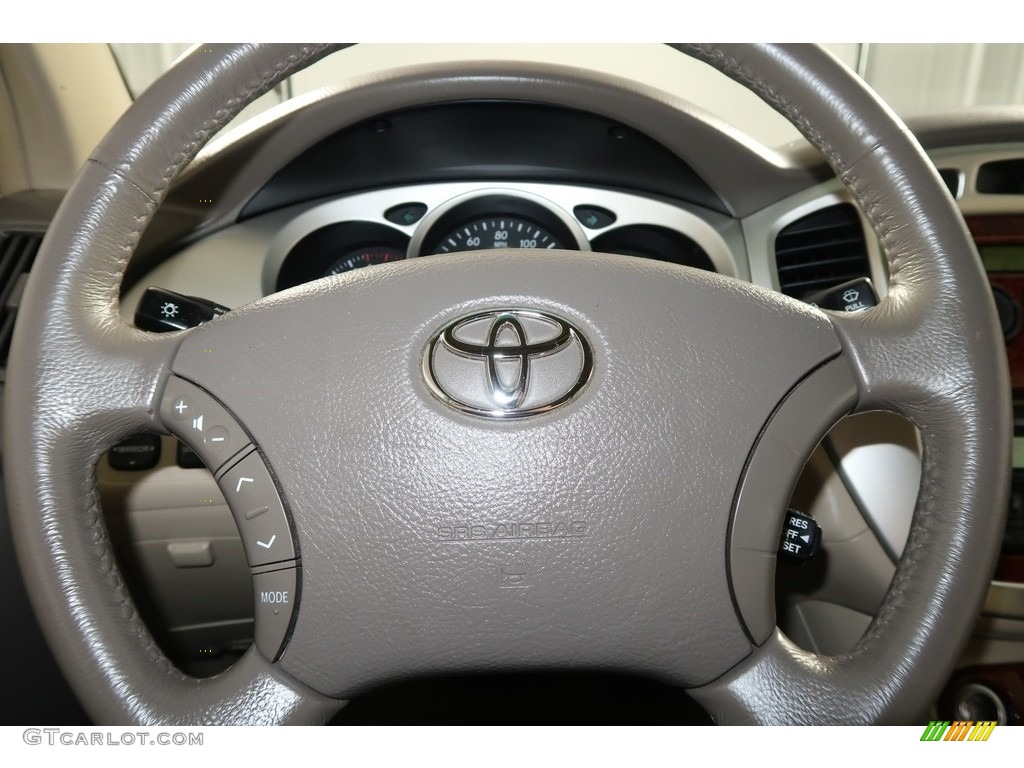 2004 Highlander Limited V6 - Vintage Gold Metallic / Ivory photo #17