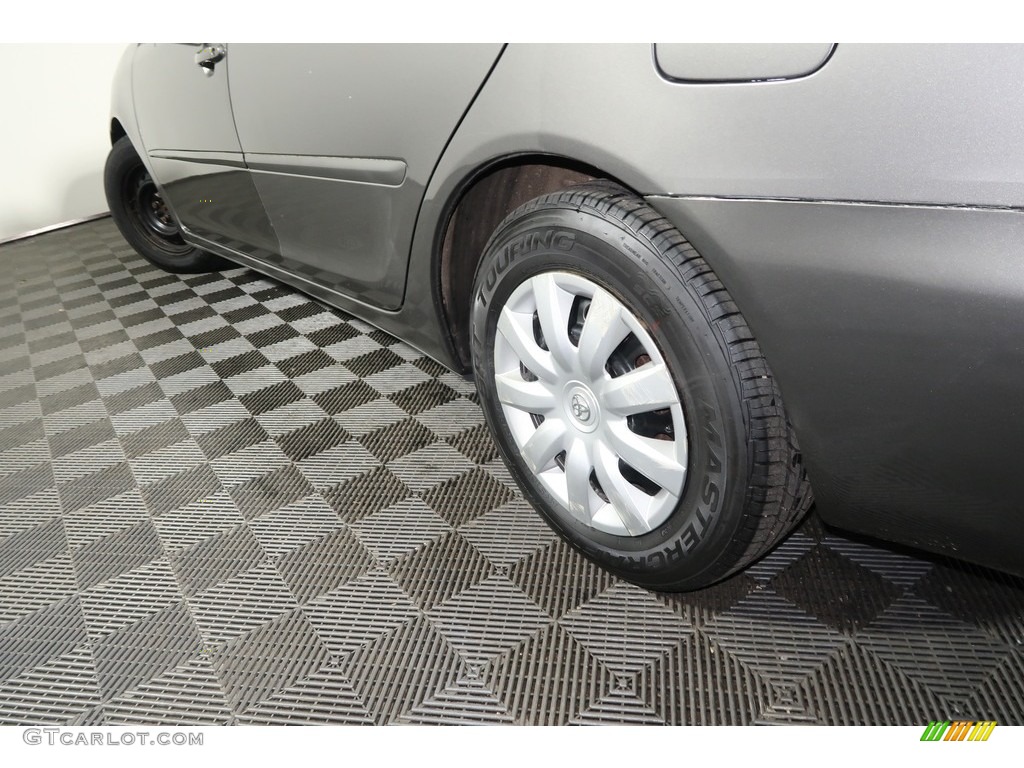 2006 Camry LE - Phantom Gray Pearl / Stone Gray photo #19
