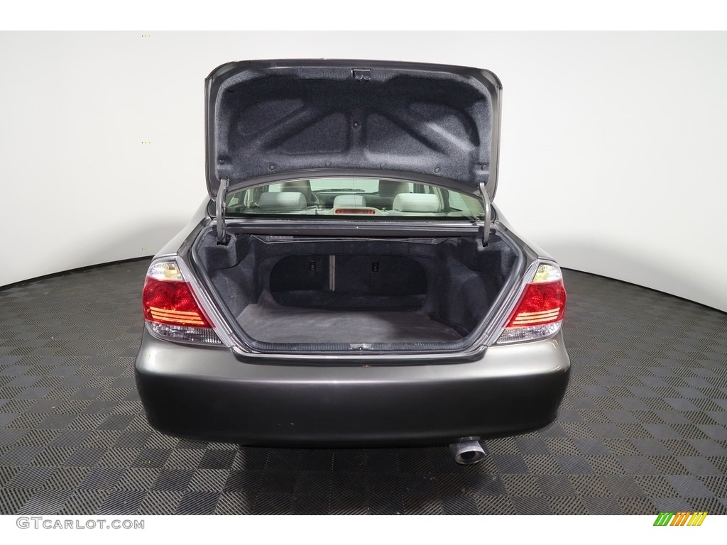 2006 Camry LE - Phantom Gray Pearl / Stone Gray photo #21