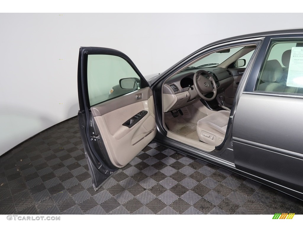 2006 Camry LE - Phantom Gray Pearl / Stone Gray photo #24