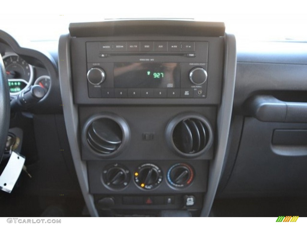 2010 Wrangler Unlimited Sport 4x4 - Natural Green Pearl / Dark Slate Gray/Medium Slate Gray photo #11