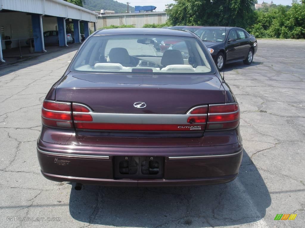 1999 Cutlass GL - Dark Cherry Metallic / Neutral photo #3