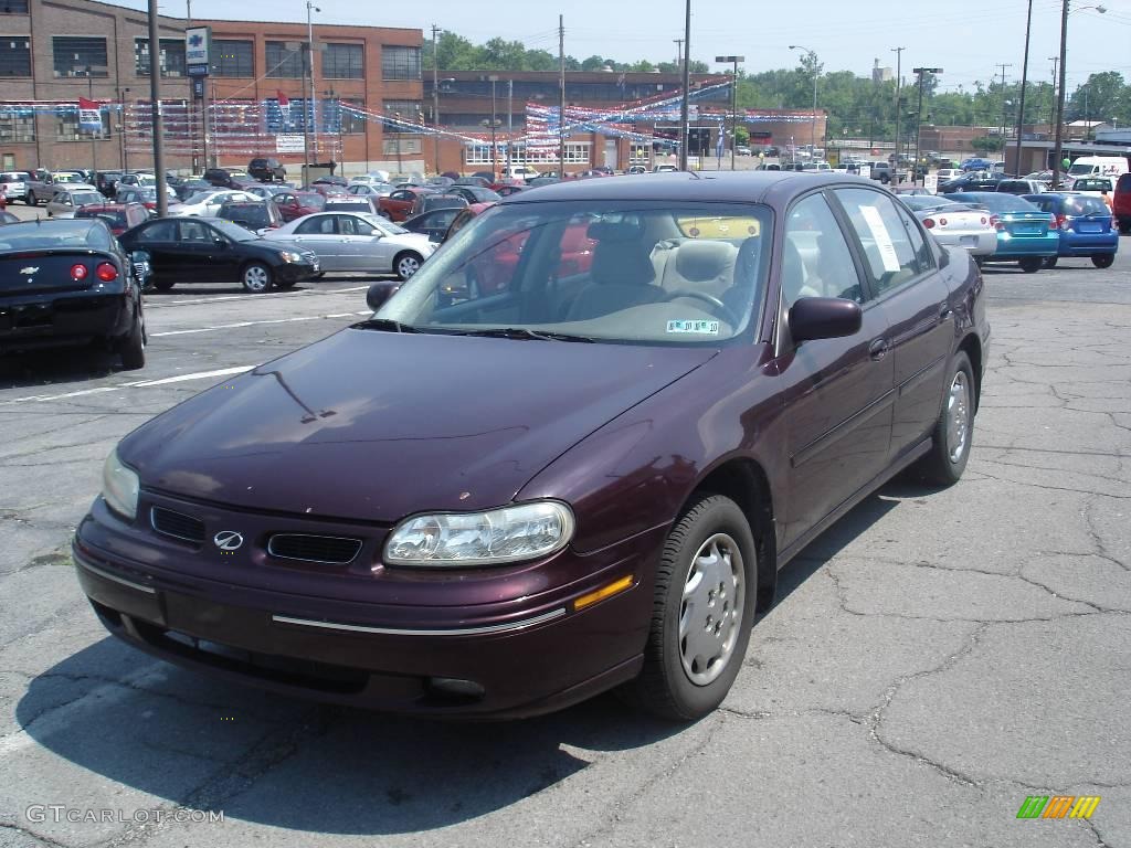 1999 Cutlass GL - Dark Cherry Metallic / Neutral photo #16