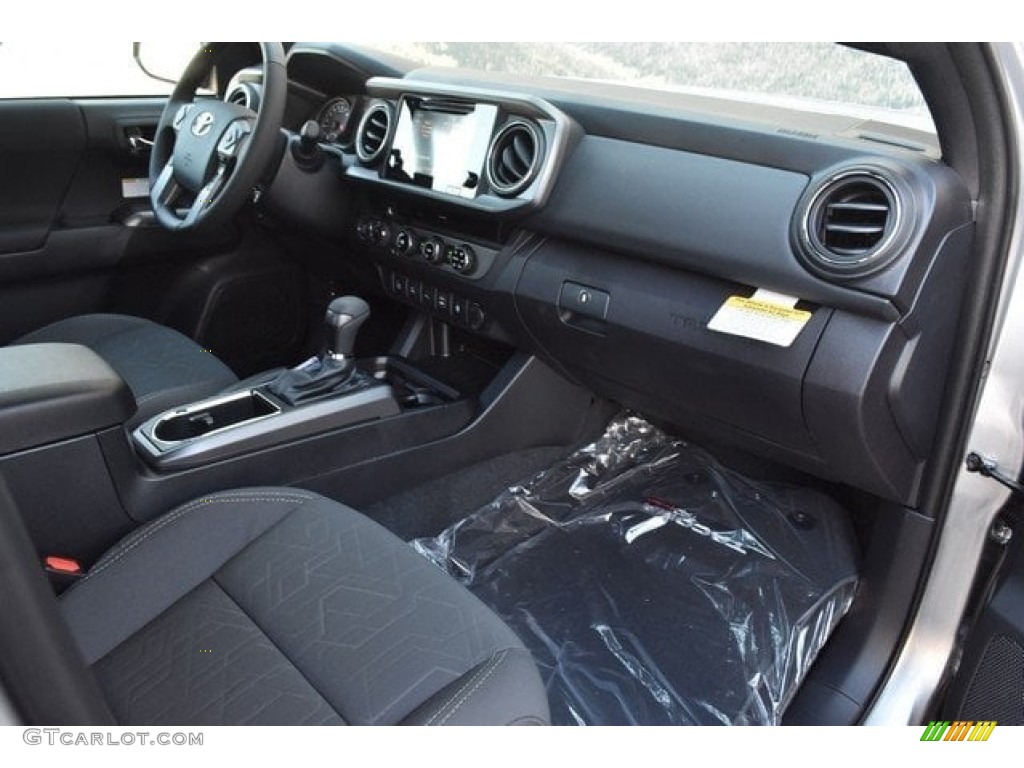 2018 Tacoma TRD Off Road Access Cab 4x4 - Silver Sky Metallic / Graphite w/Gun Metal photo #11