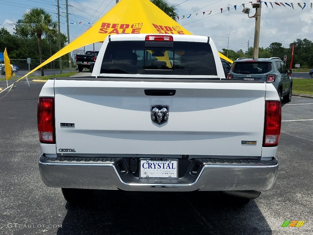 2018 1500 SLT Quad Cab - Bright White / Black/Diesel Gray photo #4