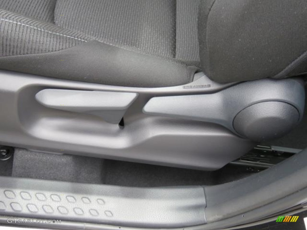 2018 Toyota C-HR XLE Controls Photo #127503614