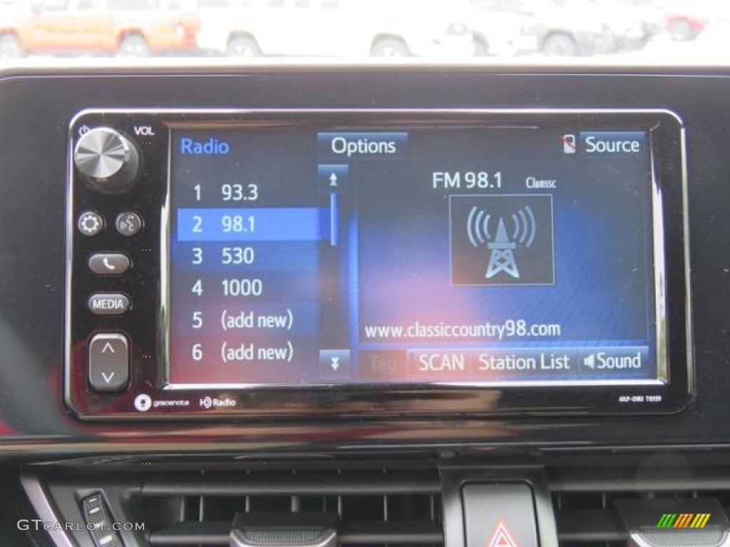 2018 Toyota C-HR XLE Audio System Photos