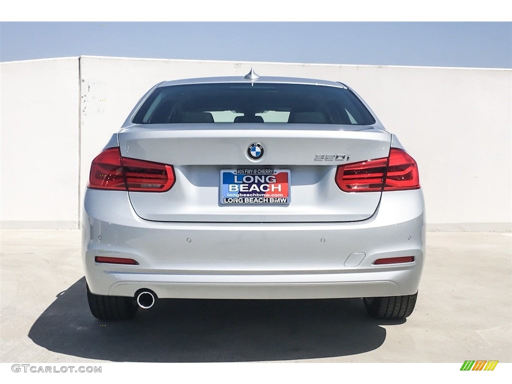 2018 3 Series 320i Sedan - Glacier Silver Metallic / Black photo #4