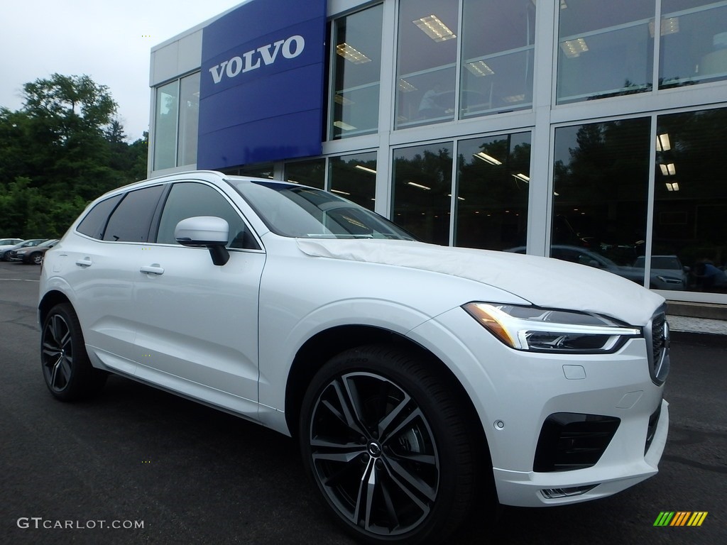 Crystal White Metallic 2018 Volvo XC60 T5 AWD R Design Exterior Photo #127504079