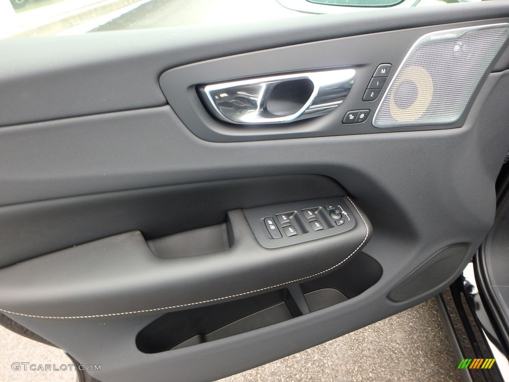 2018 Volvo XC60 T6 AWD R Design Charcoal Door Panel Photo #127504751
