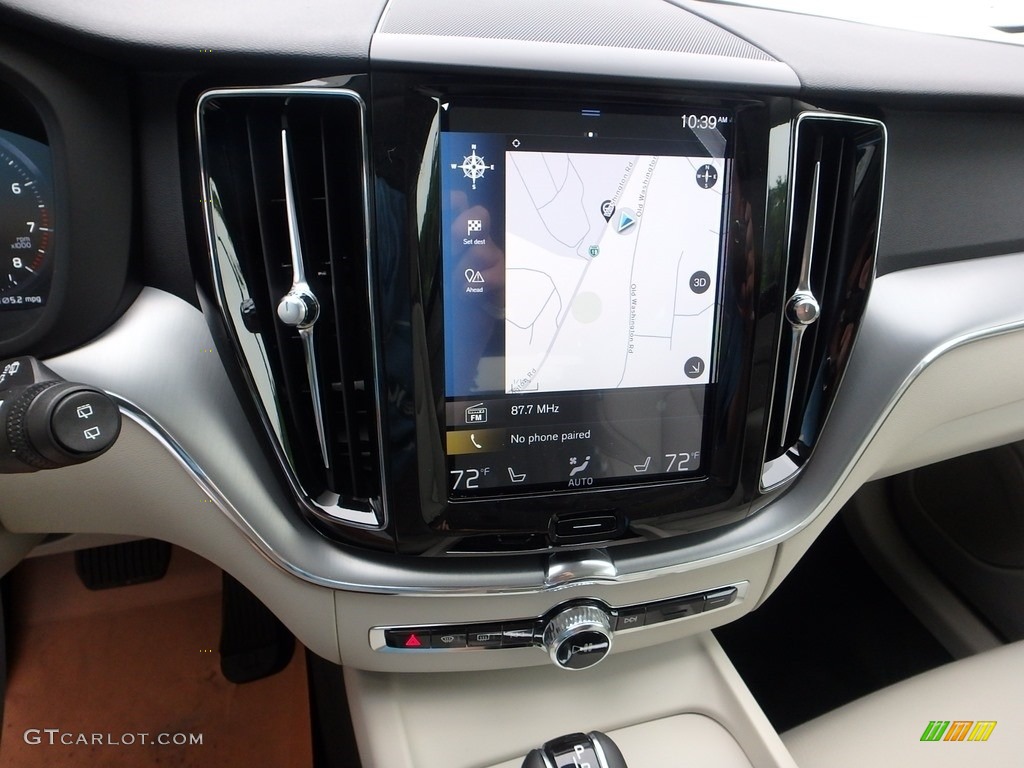 2018 Volvo XC60 T6 AWD Momentum Blonde Dashboard Photo #127505216
