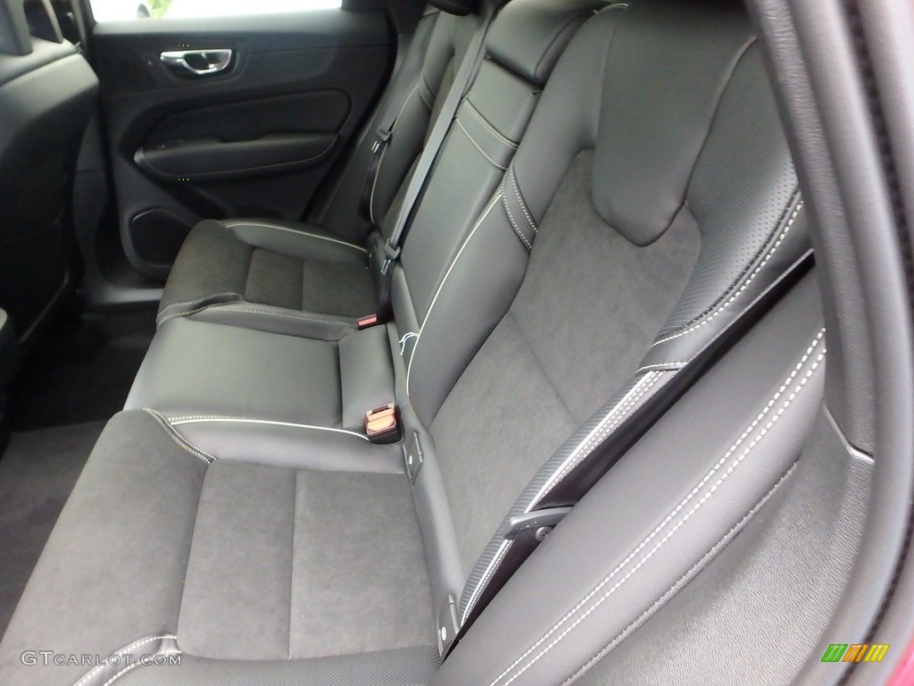 2018 Volvo XC60 T6 AWD R Design Rear Seat Photo #127505807