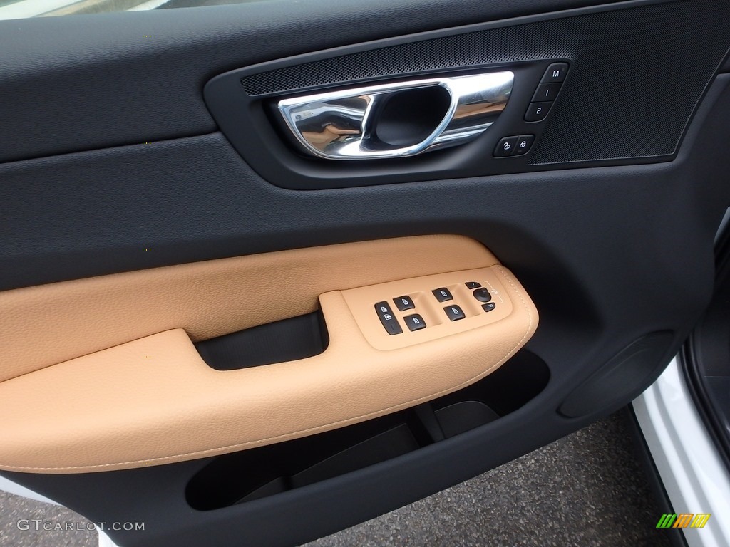 2018 Volvo XC60 T6 AWD Inscription Amber Door Panel Photo #127506233