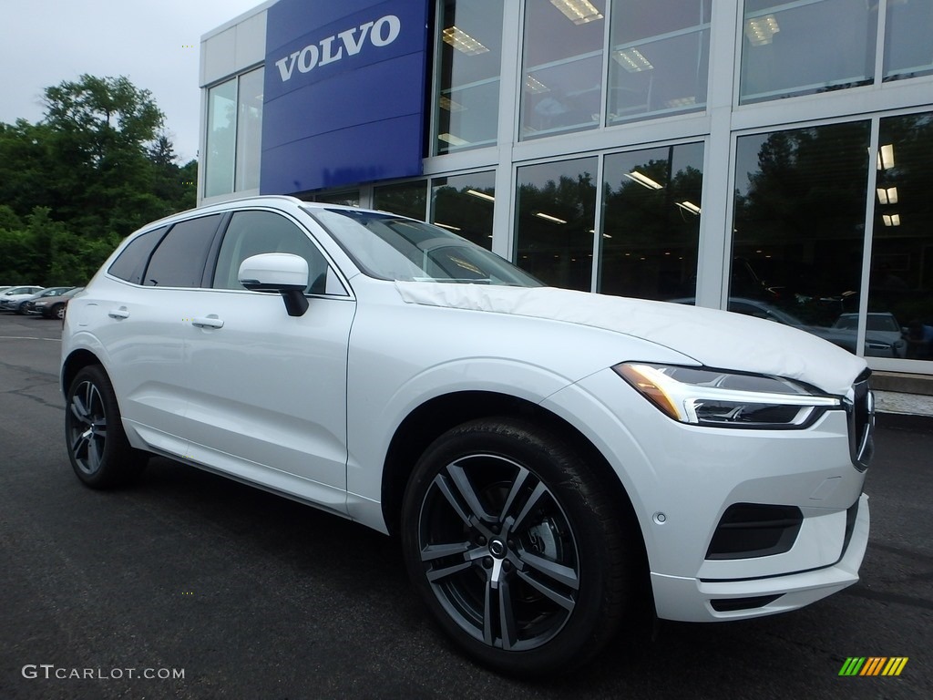 Crystal White Metallic 2018 Volvo XC60 T5 AWD Momentum Exterior Photo #127506383