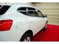 Phantom White Pearl - Rogue SL Photo No. 7