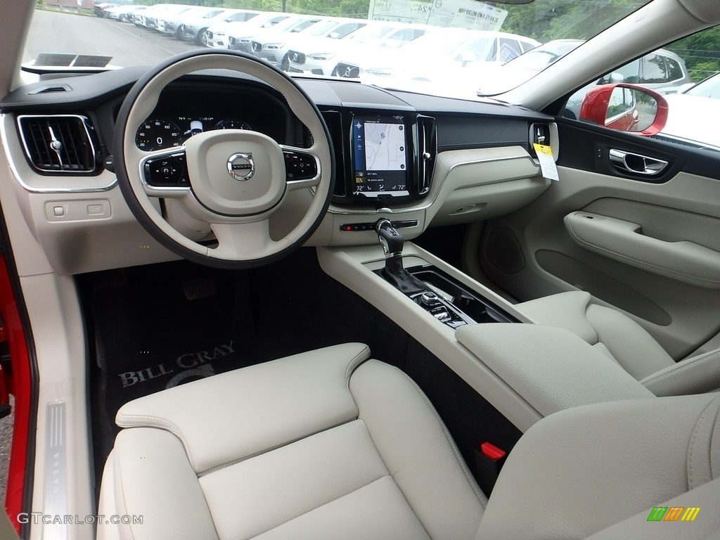 Blonde Interior 2018 Volvo XC60 T5 AWD Inscription Photo #127507388