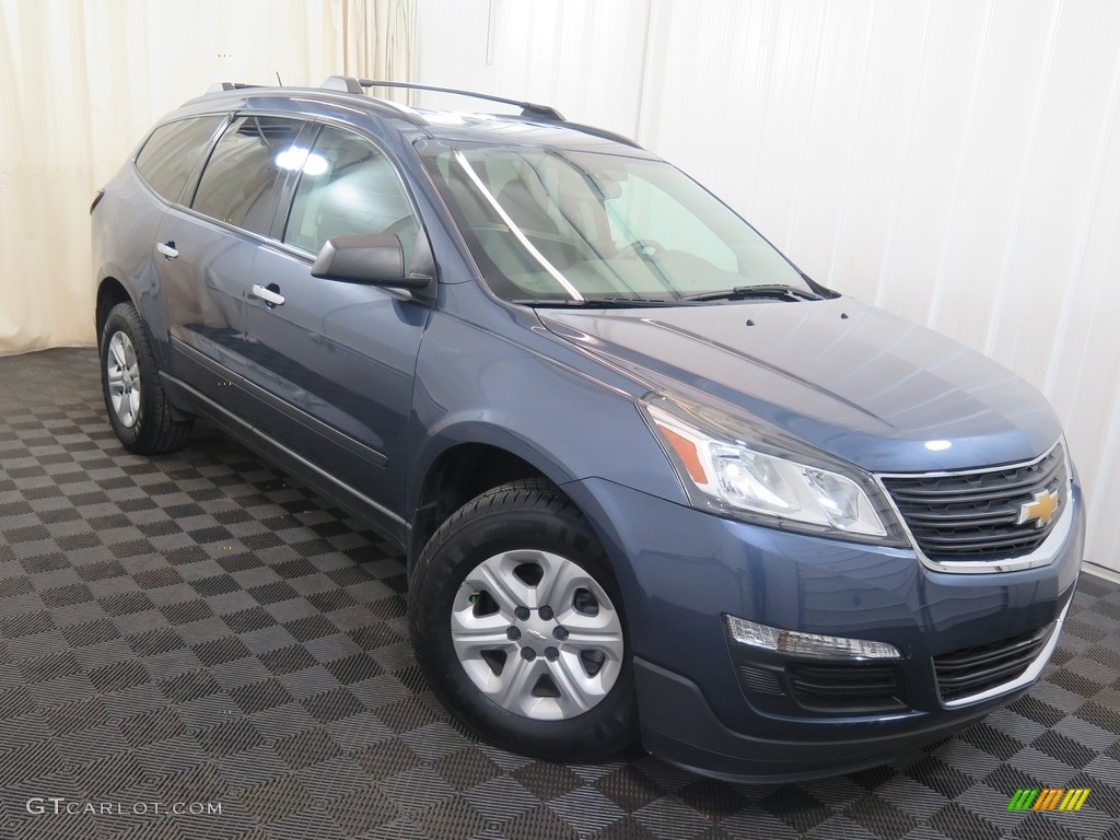 2014 Traverse LS - Atlantis Blue Metallic / Dark Titanium/Light Titanium photo #4