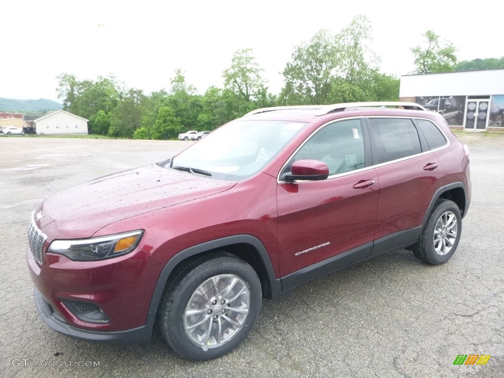 2019 Cherokee Latitude Plus - Velvet Red Pearl / Black photo #1