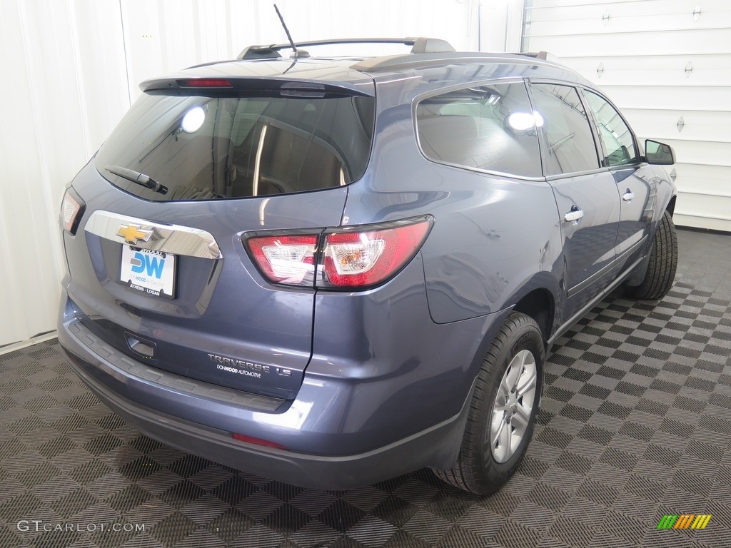 2014 Traverse LS - Atlantis Blue Metallic / Dark Titanium/Light Titanium photo #10