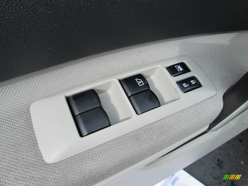 2010 Rogue S AWD - Silver Ice / Gray photo #14