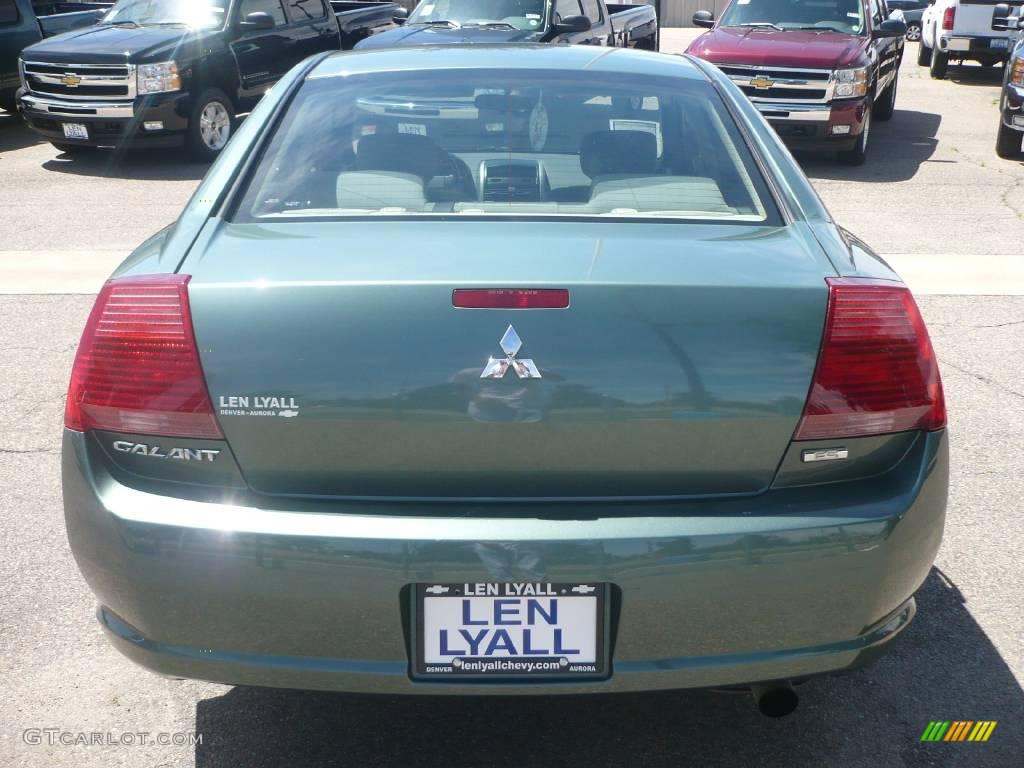2004 Galant ES - Machine Green Metallic / Creme photo #5