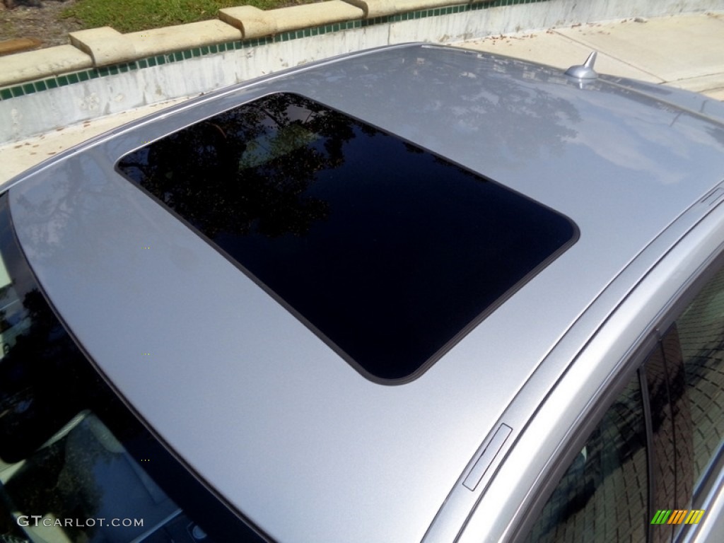 2014 E 350 Sedan - Iridium Silver Metallic / Gray/Dark Gray photo #20