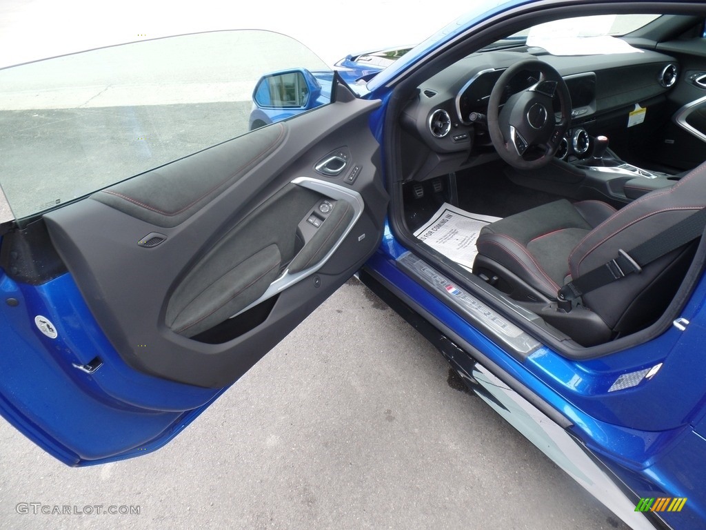Jet Black Interior 2018 Chevrolet Camaro ZL1 Coupe Photo #127517885